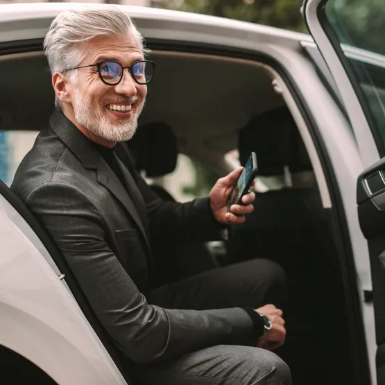 chauffeur vtc frejus courtois et haut de gamme